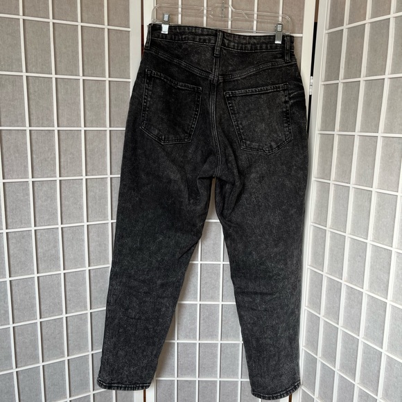 Old Navy high waisted jeans - Picture 5 of 8